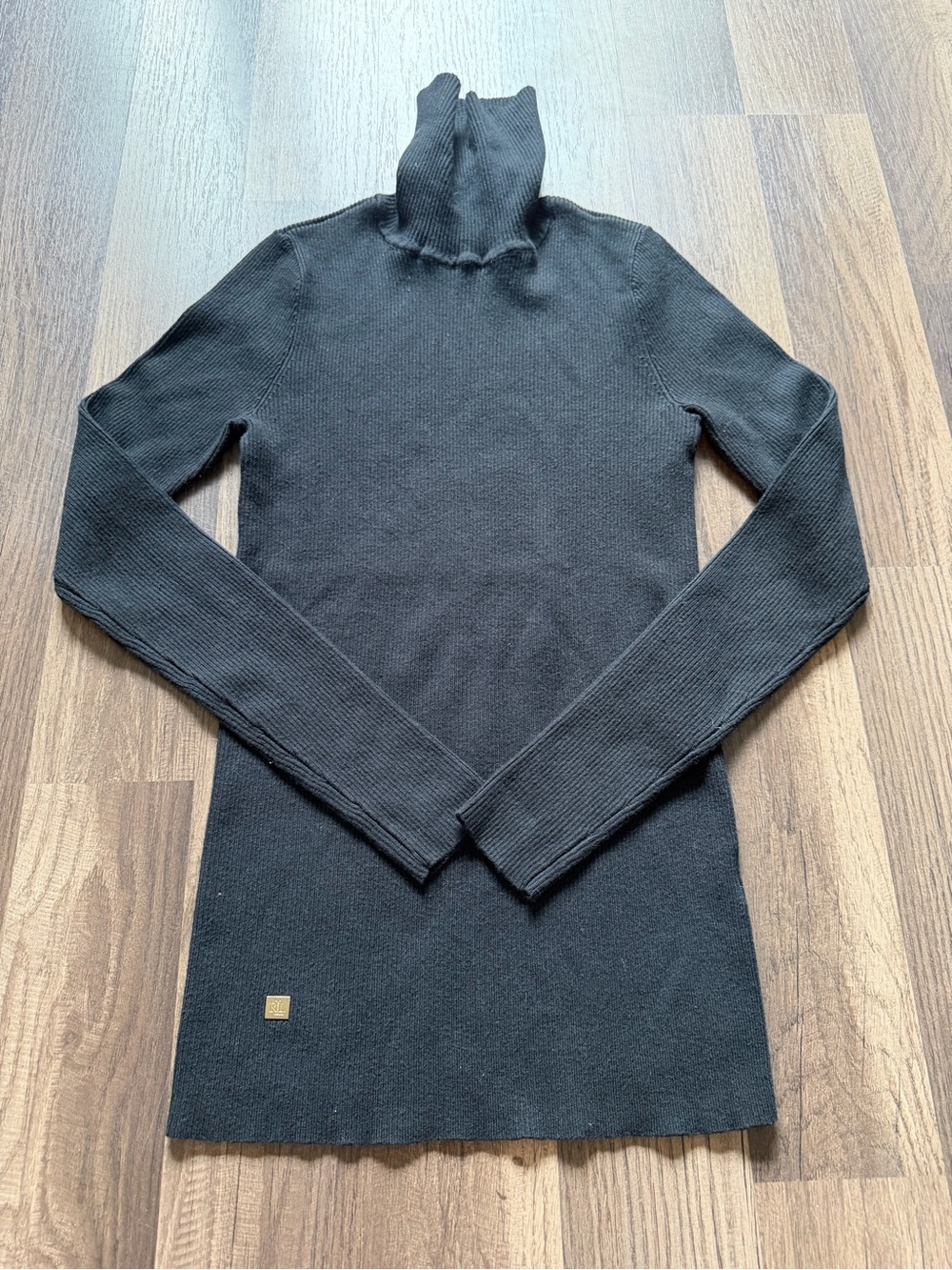 Lauren Ralph Lauren Black Ribbed Turtleneck Sweater S Gold Logo